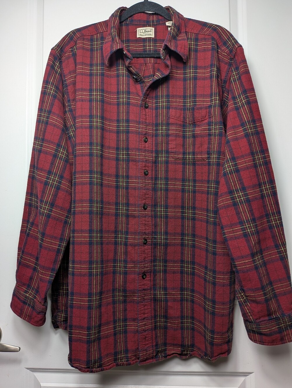 L.L.Bean Vintage Scotch Plaid Flannel Shirt Y2K Red Made In Canada, XL Tall